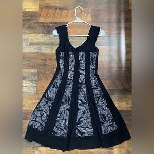 Ladies Dressbarn cocktail dress, size 8 worn once.